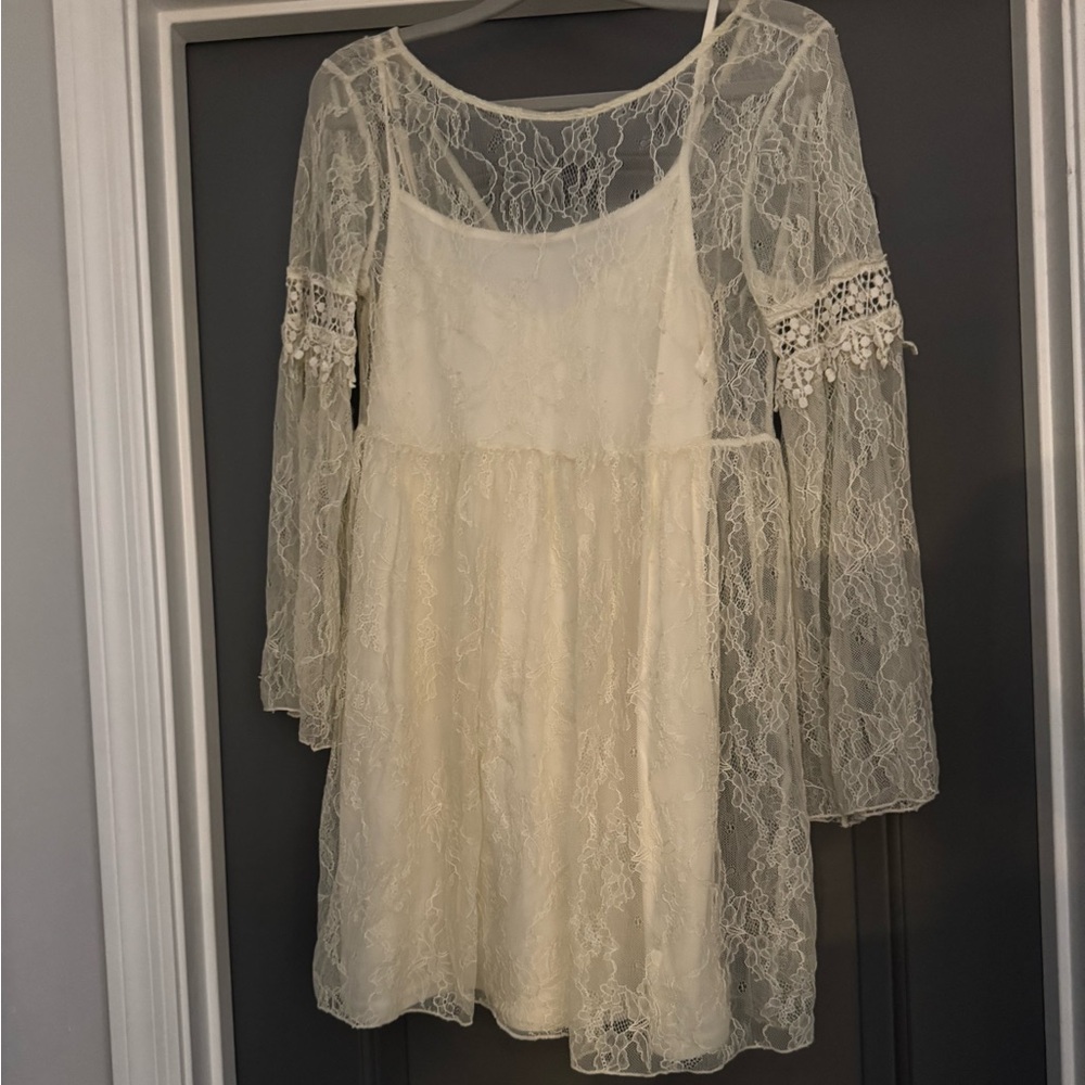 Elegant Cream Lace Dress